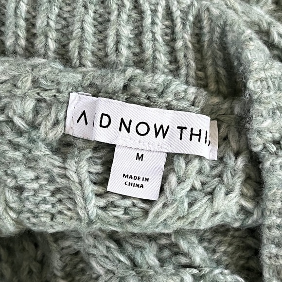 And Now This Cropped Sweater Womens Medium Green Cable Knit Pullover - Picture 5 of 5